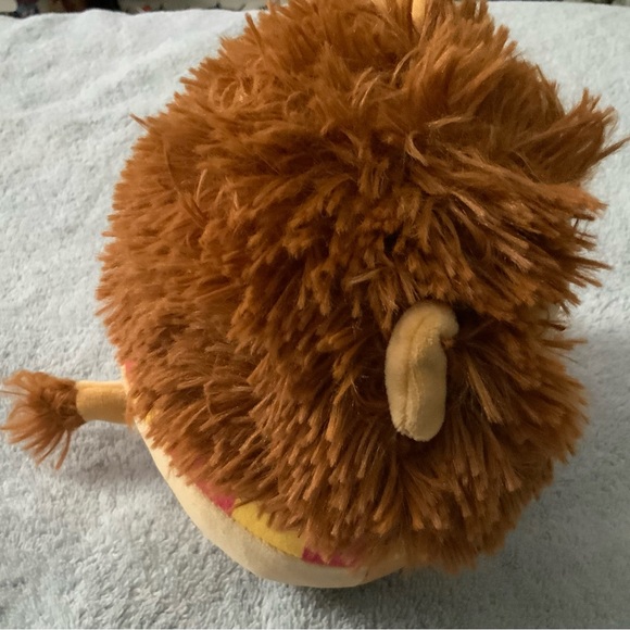 HARRY POTTER GRYFFINDOR HOUSE 6” SQUISHMALLOW PLUSH/NWT! - Picture 4 of 11